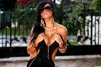 actiongirlskellyblackdress035.jpg